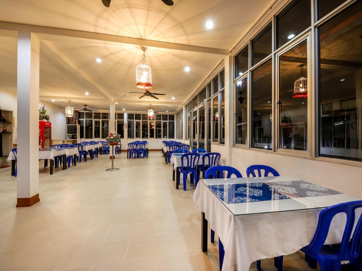 Oyo 44124 De Langkawi Resort And Convertion Centre Ayer Hangat Exterior foto